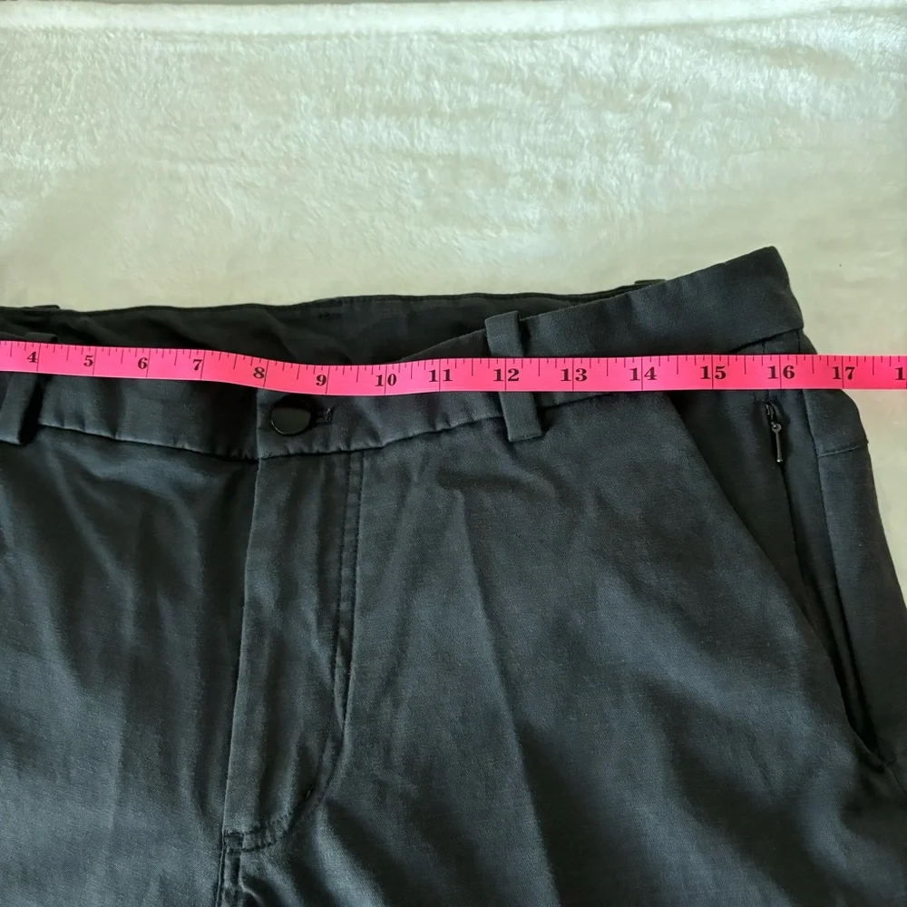 LULULEMON Mens Commission Pants Gray Size 32 style E40416